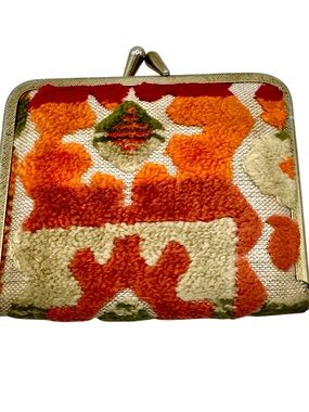 Vintage 1950s Chenille Fabric Card Case with Kiss Clasp